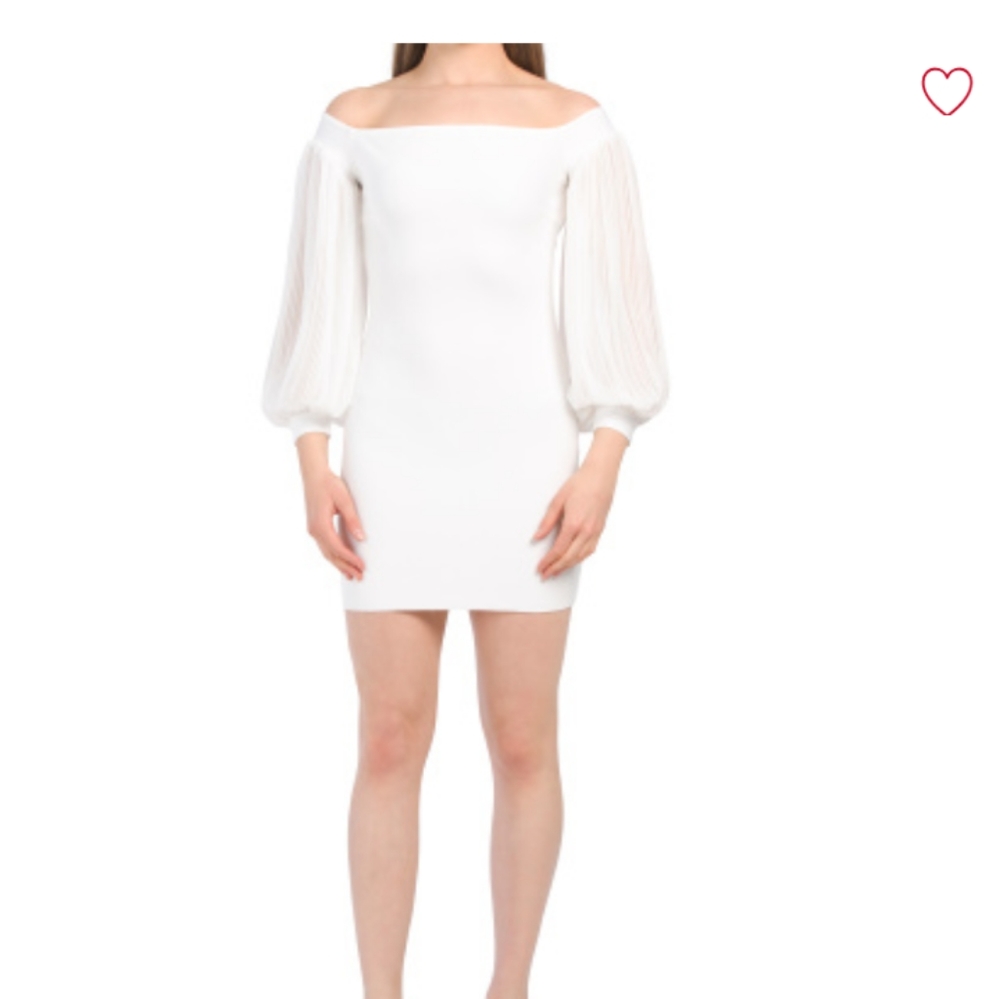 Ontwelfth Juniors mini dress with Puff Sleeves